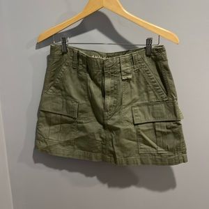 American Eagle Hi-Rise A-Line skirt, size 6, army green